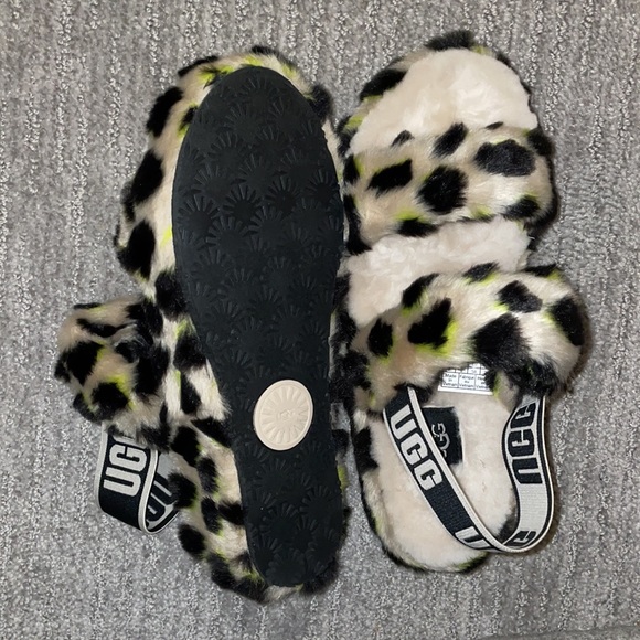 UGG Oh Yeah Slippers - Picture 4 of 4